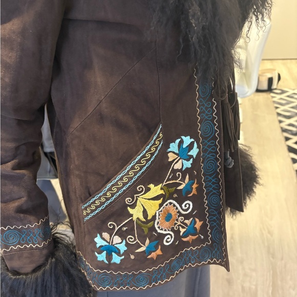 Embroidered Brown Jacket with Brown Fur Trim - Picture 2 of 3